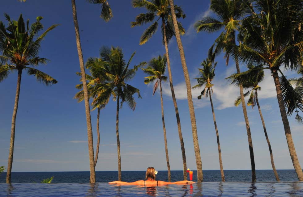 Bali - Kubu Indah Resort, Pool, Blick auf Meer