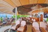 Malediven Angaga Island Resort Hauptbar