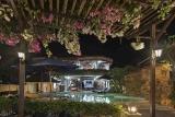 Lombok - Villa Almarik, Ambiente am Abend