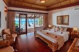 Malediven Angaga Island Resort Beach Bungalow Innen