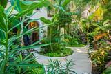 The Bric Hotel, Garten
