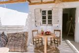Naxos - Flisvos seaside Studions & Appartements Appartement mit Terrasse & seitl. Meerblick, gemütliche Terrasse