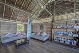 West Papua - Papua Paradise Eco Resort, Bibliothek