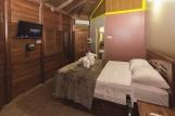Tobago - Shepherd`s Inn, Bungalow/Pond Room innen