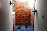 Macapa - Beekite Village, Standard Zimmer, offene Dusche