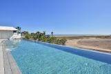 Fuerteventura - Sol Beach House, Infinitypool mit Lagunenblick