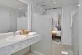 Fuerteventura - Sol Beach House, Xtra Junior Suite, Badezimmer mit großer Duschkabine