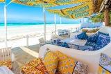 Kenia Sands at Nomad, Beach