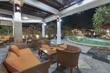 Lombok - Villa Almarik, , Lounge am Pool