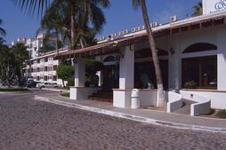 La Concha Beach Resort