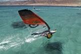Dahab - Harry Nass Windsurf Action auf kristallklarem Wasser