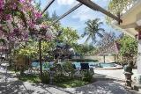 Lombok - Villa Almarik, Garten mitPool