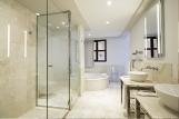 Mallorca - ROBINSON Club Cala Serena, Juniorsuite großzügiges Bad