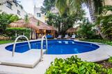 The Bric Hotel, Pool